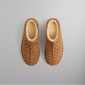 KITHMAS MONOGRAM SHEARLING SLIPPERS - LOFT
BRAND NEW; NEVER WORN; size too small